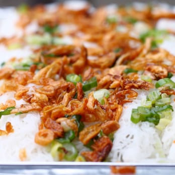 Van An - Banh Hoi with green onion oil + fried shallots $5 - Bakeries Near Me - San Jose, California