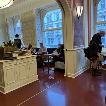 Café Louvre - Cafes Near Me - Prague, Puerto Rico