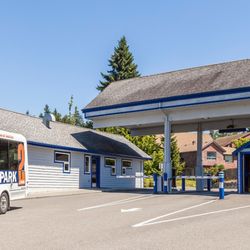 shuttlepark 2 - Seatac Airport Parking  Self-Park & Lock Shuttle Main entrance