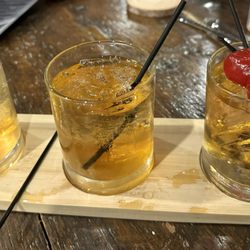 The Blind Horse Winery - Cinnamon apple, honeycomb, and vanilla bean old fashioned flight