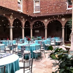 Laurel Court - Courtyard