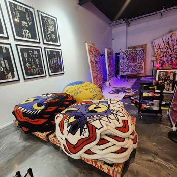 Maliq Simulated Reality art gallery - Art Galleries Near Me - Miami, Florida