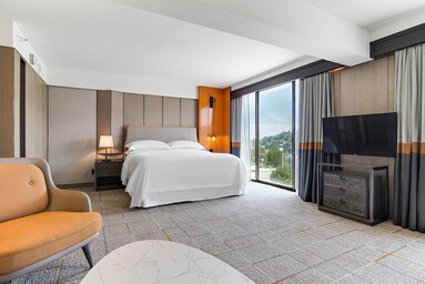 Sheraton Universal Hotel by null