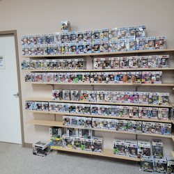 High 5 Retro Guys Store