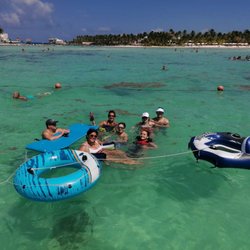 Luxury Yacht Charter Cancun - Catamaran Magic-Sea inflatables