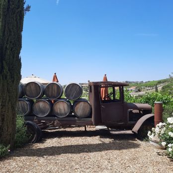 Peltzer Winery - Vintage work truck - Wineries Near Me - Temecula, California Peltzer Winery - Vintage work truck - Wineries Near Me - Temecula, California