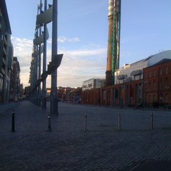 Smithfield Square - Landmarks & Historical Buildings Near Me