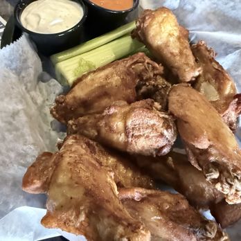 Harry's Taphouse & Kitchen - Wings - Sports Bars Near Me - Jeffersonville, Indiana Harry's Taphouse & Kitchen - Wings - Sports Bars Near Me - Jeffersonville, Indiana