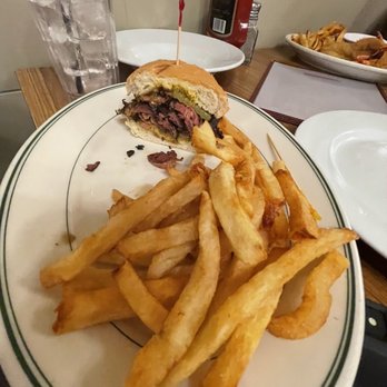 Wool Growers Restaurant - Pastrami sandwich with fries - Basque Near Me - Bakersfield, California Wool Growers Restaurant - Pastrami sandwich with fries - Basque Near Me - Bakersfield, California
