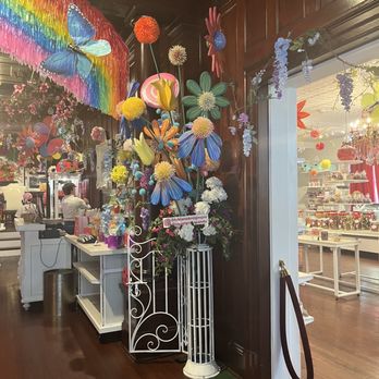 Sweet Pete's Candy - Candy Stores Near Me - Jacksonville, Florida