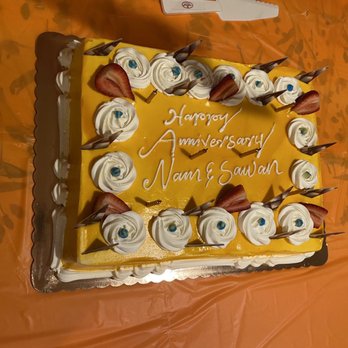 The Cake Korner - 1/2 sheet mango cake - Bakeries Near Me - Artesia, California