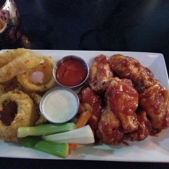The Maverick - Thai bbq wings and onion rings - Sports Bars Near Me - Carrollton, Texas