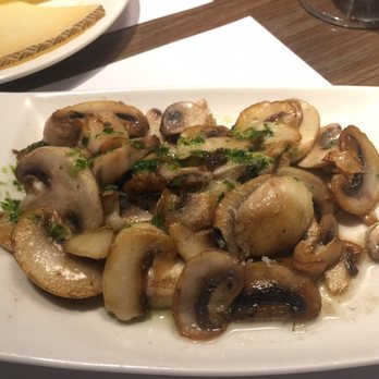 Ciutat Comtal - Grilled Mushrooms - Tapas Bars Near Me - Barcelona, B Ciutat Comtal - Grilled Mushrooms - Tapas Bars Near Me - Barcelona, B