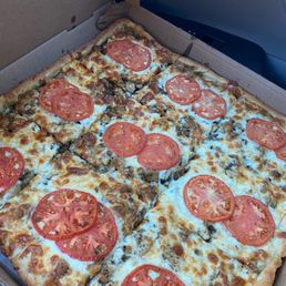 Sicilian (16") chicken pesto pizza
