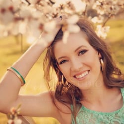 Blush Spa & Wellness - Senior Picture Makeup