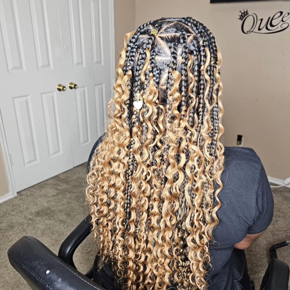 Braids Castle Logo