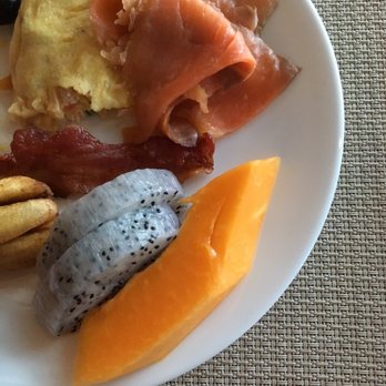 Conrad Manila - Breakfast at Brasserie - Hotels Near Me - Pasay City, NCR