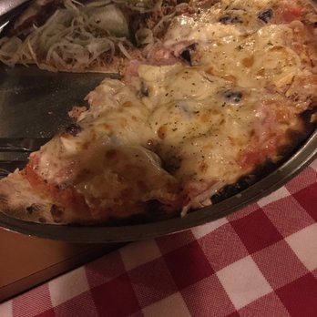 Margherita - portuguesa/atum half-half - Pizza Near Me - São Paulo, SP