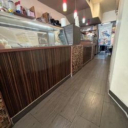Kealoha Sushi & Poke Bowl - Inside