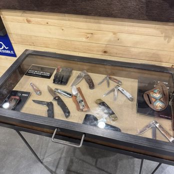 Boot Barn - Knives - Shoe Stores Near Me - Pasadena, California