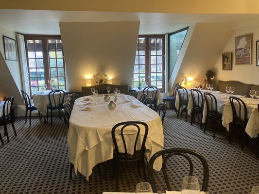 Le Petit Châtelet by null