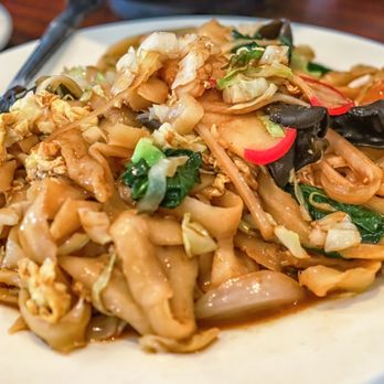 New Mandarin Noodle Deli - Chinese Near Me - Temple City, California