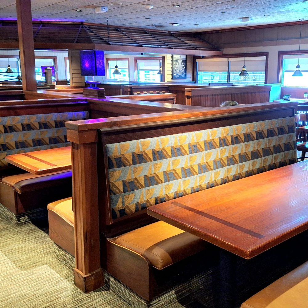 Red Lobster - Booth Seating - Seafood Near Me - Tampa, Florida Red Lobster - Booth Seating - Seafood Near Me - Tampa, Florida