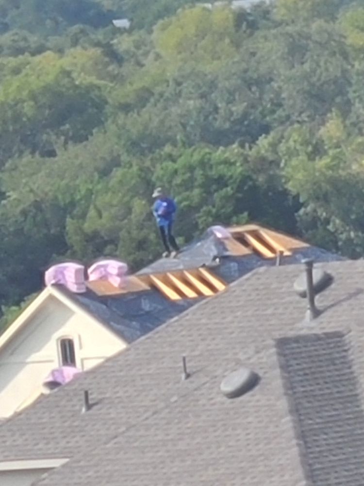 Slide of Quantum Roofing and Construction