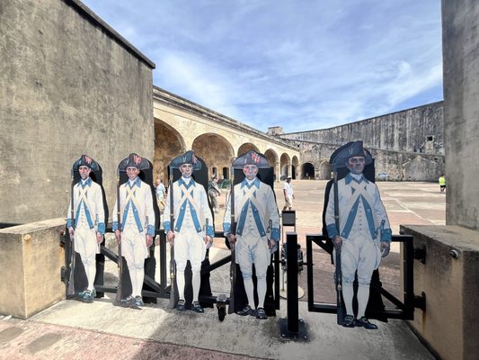 San Cristóbal Castle by null