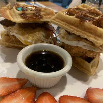 EGP Gastropub - Gastropubs Near Me - Oceanside, New York