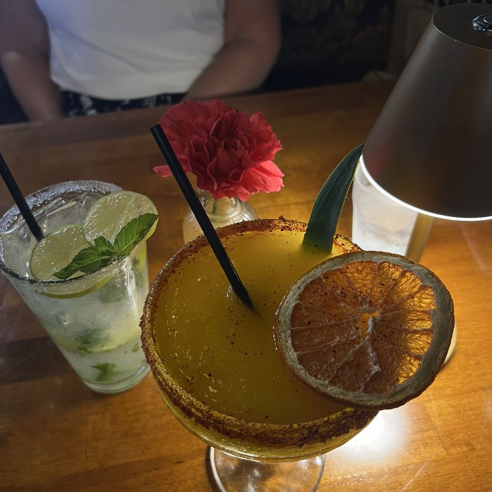Reyna's Taco-Bar - Mango margarita and mojito - Mexican Near Me - Galena, Illinois Reyna's Taco-Bar - Mango margarita and mojito - Mexican Near Me - Galena, Illinois