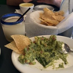 Guacamole was soo good and those margaritas are on point!!