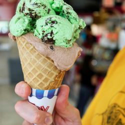 La Michoacana - Two scoops in waffle cone (chocolate chip, mint chocolate chip)