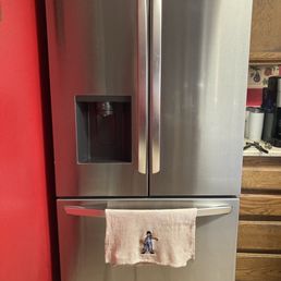 Refrigerator Refrigerator