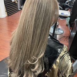 Hair Studio 212 - Just blonde