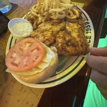 Flanigan's - Westchester - Dolphin sandwich - Seafood Near Me - Miami, Florida