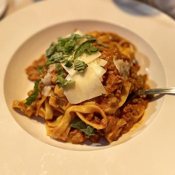 Mangia - Fettuccine Bolognese - Italian Near Me - Orlando, Florida Mangia - Fettuccine Bolognese - Italian Near Me - Orlando, Florida