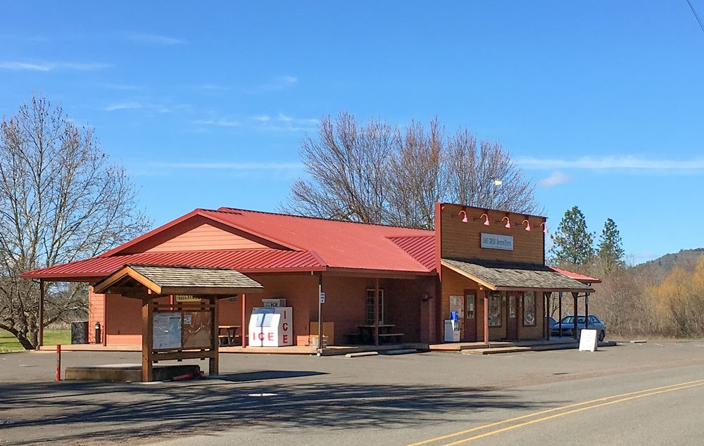 Lake Creek General Store Logo