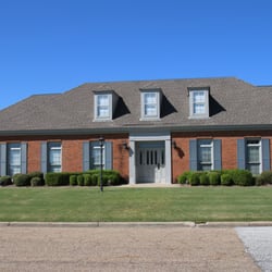 Mathews & Mathews Dental