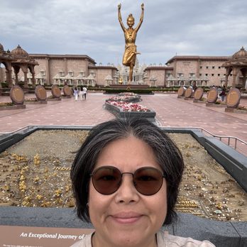 BAPS Swaminarayan Akshardham - Hindu Temples Near Me - Robbinsville, New Jersey