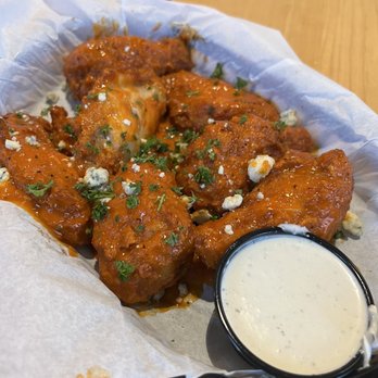 Schussboom Brewing - Tatanka wings - Breweries Near Me - Reno, Nevada Schussboom Brewing - Tatanka wings - Breweries Near Me - Reno, Nevada