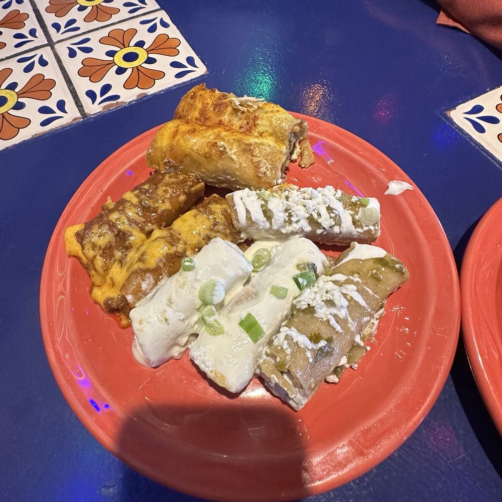 Enchilada's Restaurant - Enchiladas - Tex-Mex Near Me - Dallas, Texas Enchilada's Restaurant - Enchiladas - Tex-Mex Near Me - Dallas, Texas