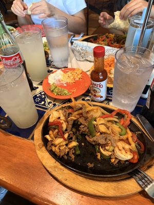 El Azteca Taqueria by null