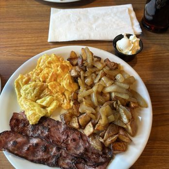 Denny's - Double Berry Banana Pancake Slam - Diners Near Me - Galloway, New Jersey