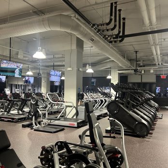 EōS Fitness - Gyms Near Me - Houston, Texas