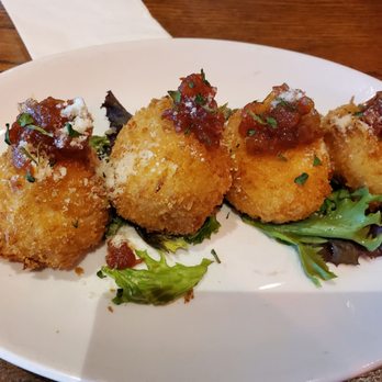 Mangiamo By 604 - Italian Near Me - Honolulu, Hawaii Mangiamo By 604 - Italian Near Me - Honolulu, Hawaii