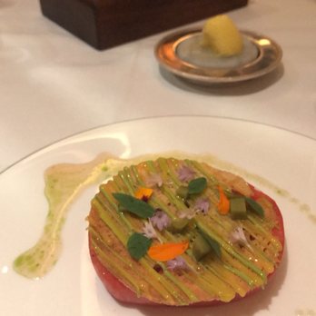 Petrus - Heirloom tomato salad, mackerel tartare, smoked crepe fraiche, basil - French Near Me - London, XGL