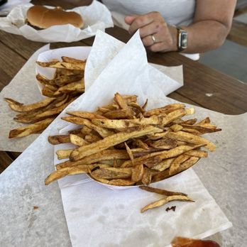 Burgerland - Burgers Near Me - Paris, Texas Burgerland - Burgers Near Me - Paris, Texas