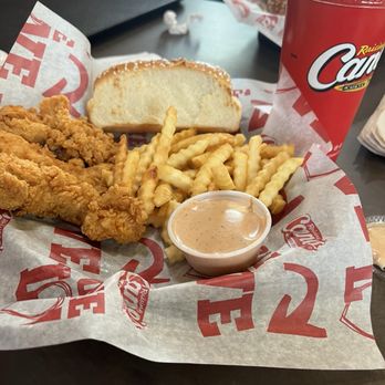 Raising Cane's Chicken Fingers - 3 finger combo!!!!! - Fast Food Near Me - Mount Pleasant, South Carolina Raising Cane's Chicken Fingers - 3 finger combo!!!!! - Fast Food Near Me - Mount Pleasant, South Carolina