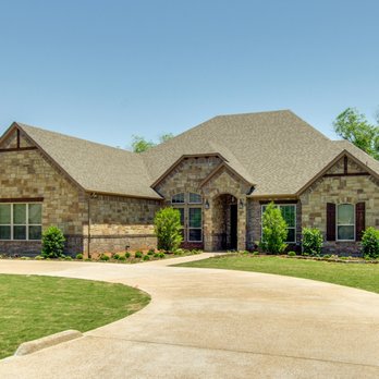Premier Homes - the front of the home - General Contractors Near Me - Granbury, Texas Premier Homes - the front of the home - General Contractors Near Me - Granbury, Texas